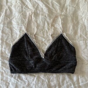 Victoria's Secret Lace Trim Ribbed Gray Bralette Small